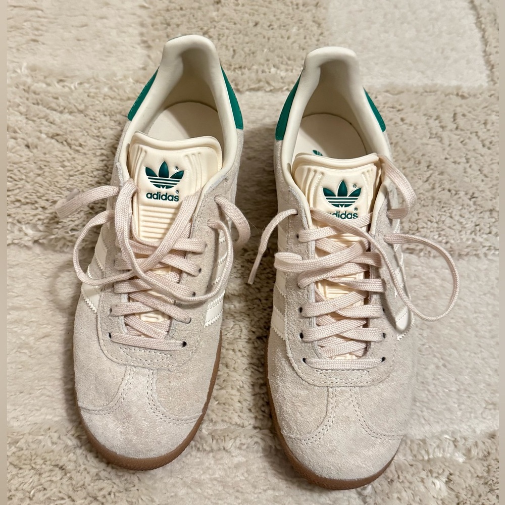 Adidas Gazelle Tennis Shoes- Like New